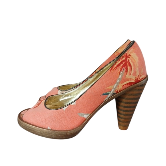 Poetic License Tropical Cone Heel Peep Toe Pumps Women's size 8 Heels - Picture 7 of 13